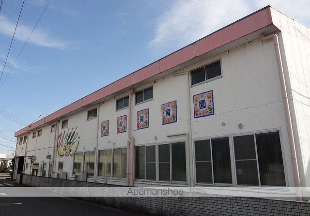 幼稚園・保育園　氏家保育園（幼稚園・保育園）まで975m