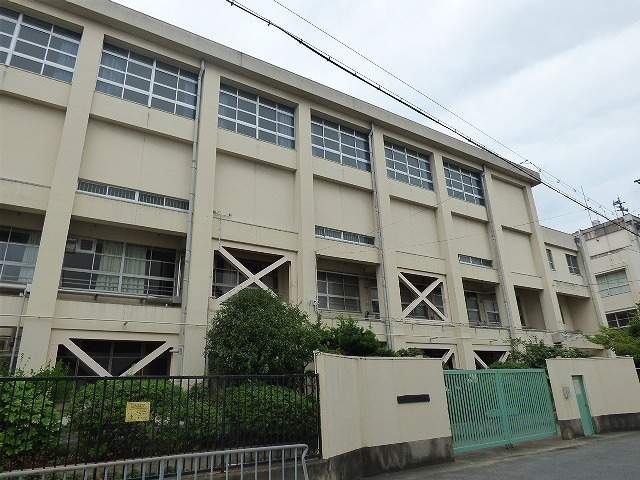 中学校　東大阪市立中学校柏田中学校（中学校）まで2785m