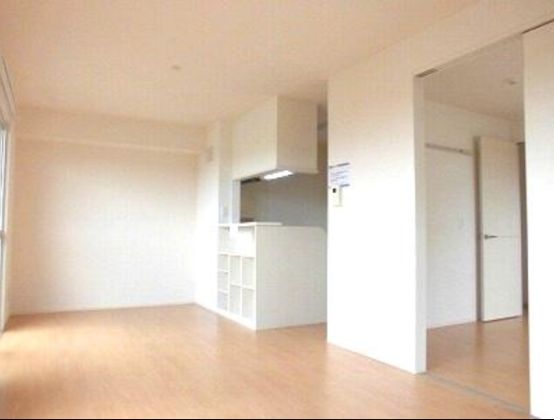 居室・リビング　ゆったり過ごせる居間です