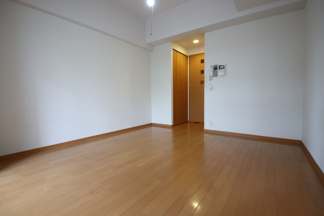 居室・リビング　※別室の参考写真の為、現況優先です。