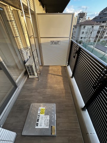 バルコニー　同施工会社の同仕様写真です。