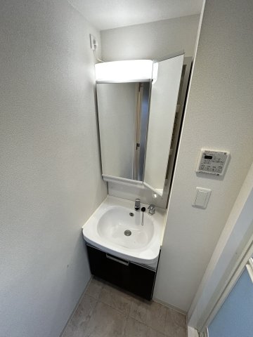 洗面設備　同施工会社の同仕様写真です。