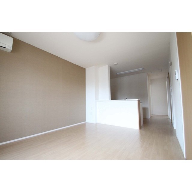 居室・リビング　※２０２にて撮影