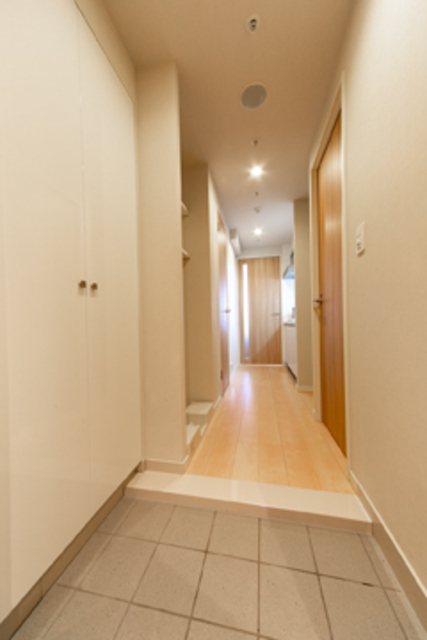 玄関　※写真は同タイプ住戸です。