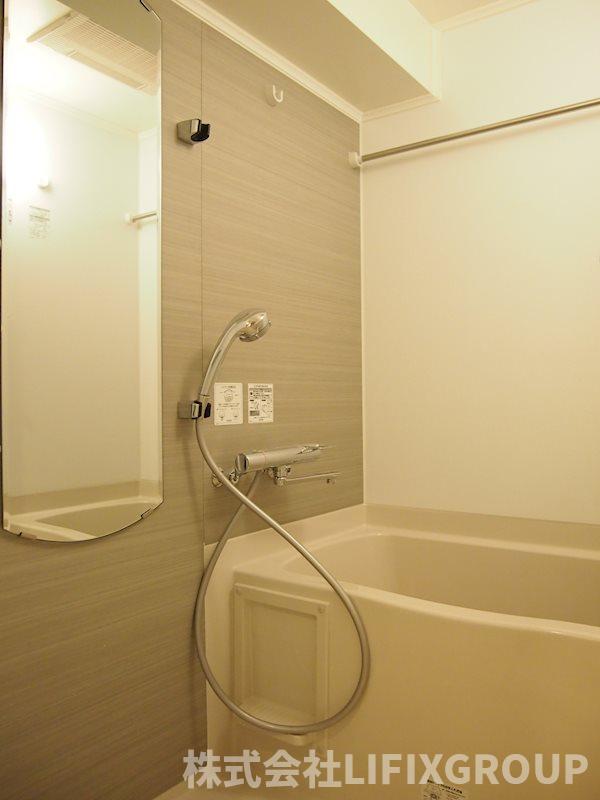 バス・シャワールーム　風呂