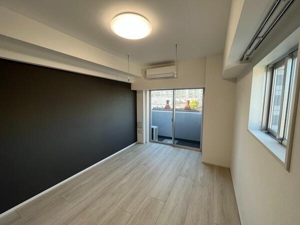 居室・リビング　?