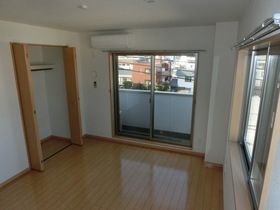 その他部屋・スペース　２面採光の明るい居室