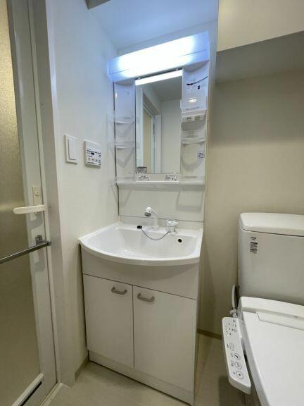 洗面設備　同物件別部屋写真