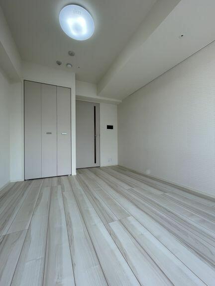 居室・リビング　同物件別部屋写真