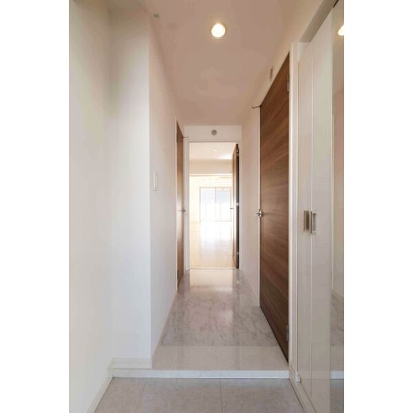 玄関　アルページュ西新