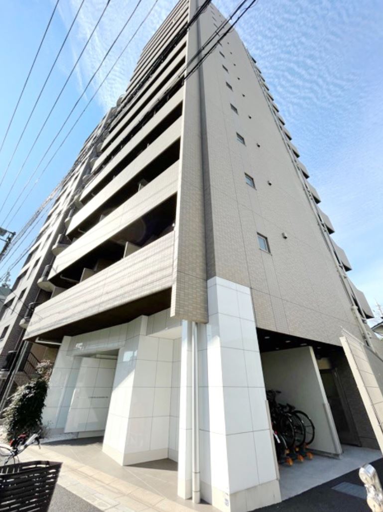 建物外観　★分譲マンションならではの、重厚感ある外観★