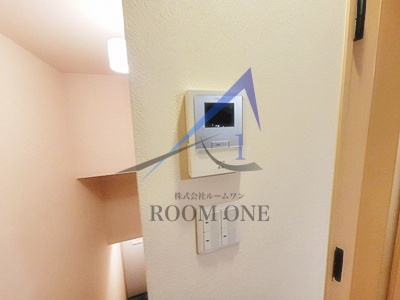 セキュリティ　モニター付きインターホンです。