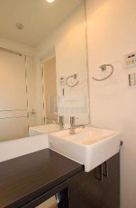 洗面設備　うれしい独立洗面台！