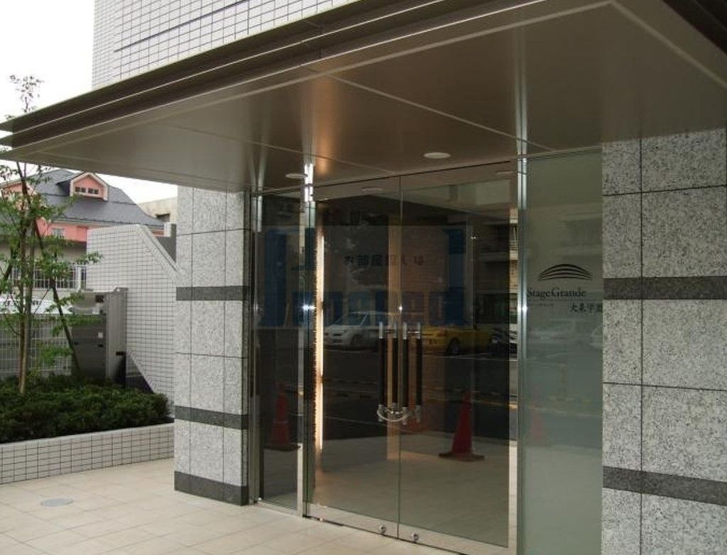 エントランス　きれいなエントランス！