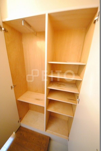 収納　写真は３０６号室