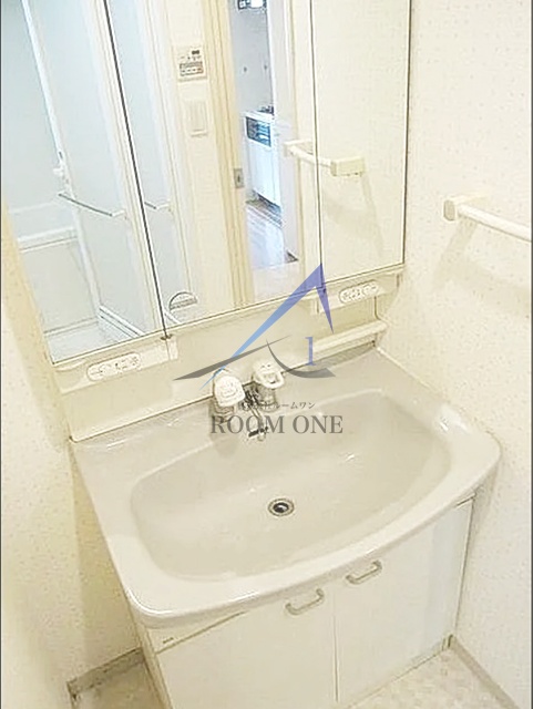 洗面設備　洗面台です。
