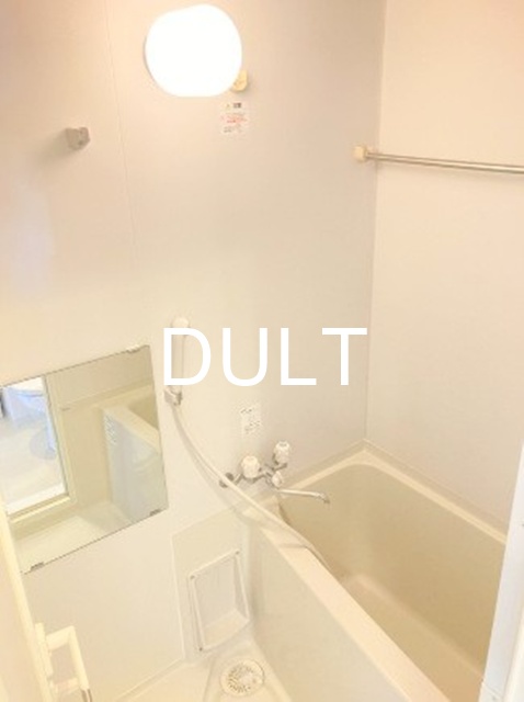 バス・シャワールーム　バスルームです。