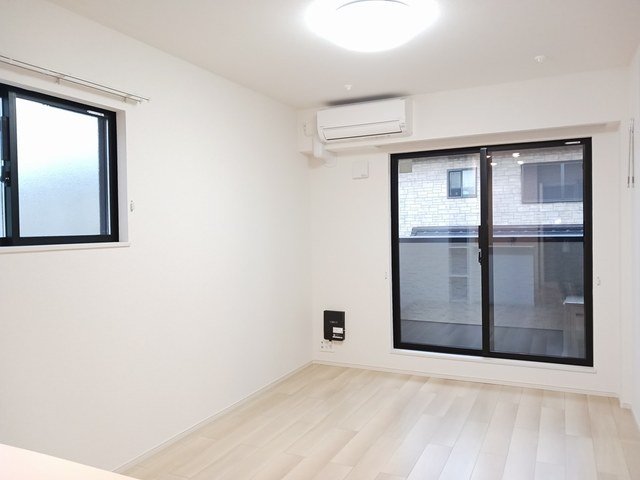 居室・リビング　ゆったり過ごせる居間です