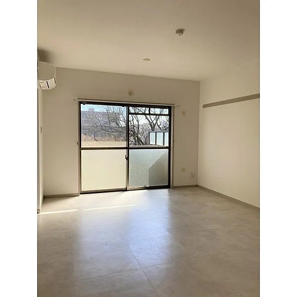 居室・リビング　別部屋参考写真