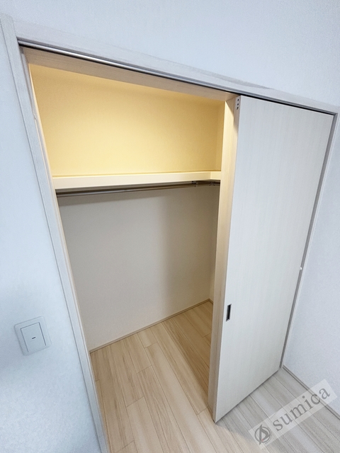 収納　ウォークインクローゼットにたっぷり収納♪♪