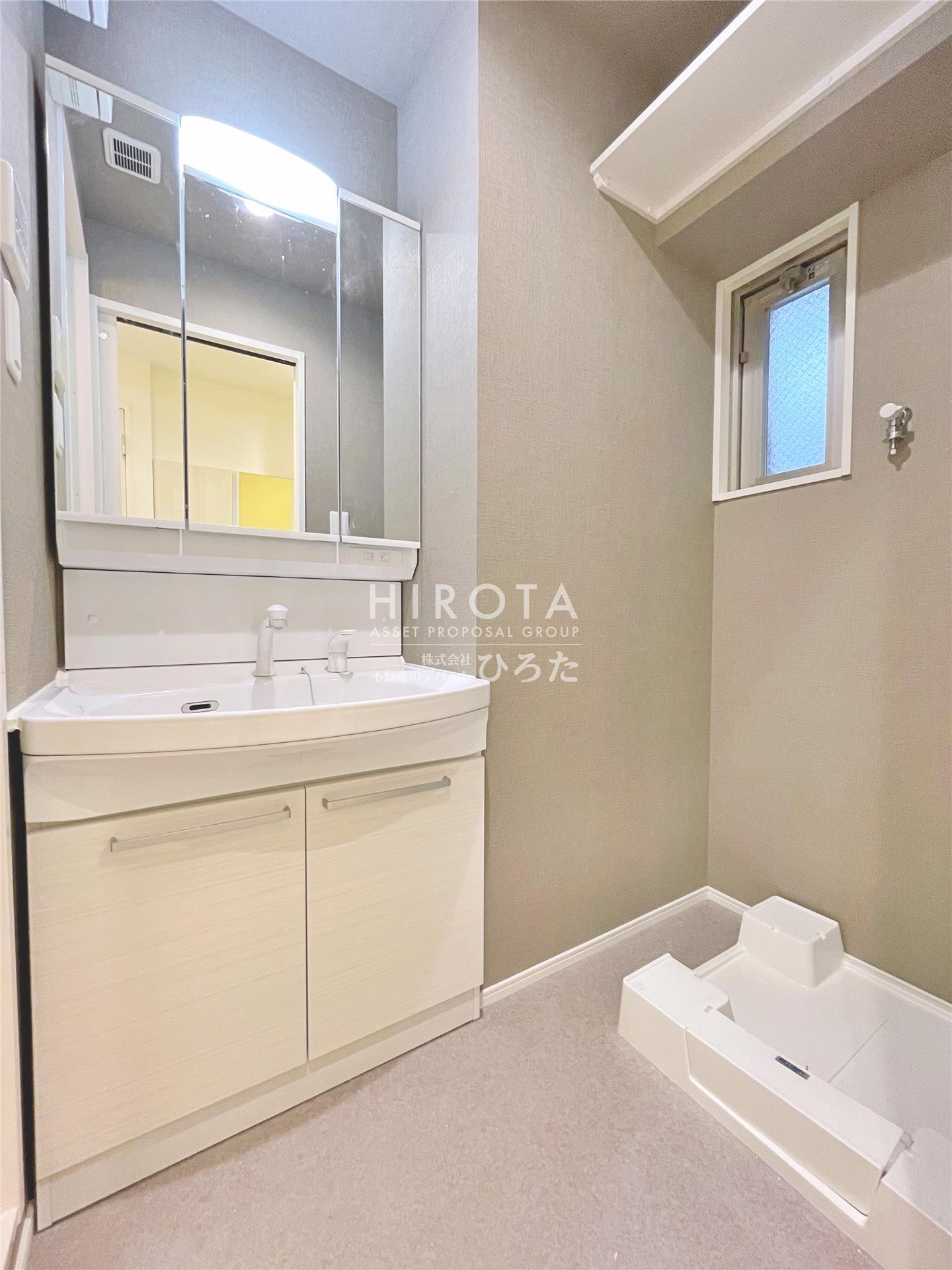 洗面設備　同仕様写真