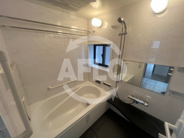 バス・シャワールーム　リーガル南久宝寺II　浴室