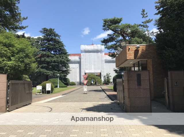 大学・短大　津田塾大学（大学・短大）まで756m