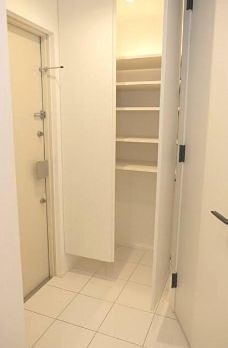 玄関　※同仕様写真含む