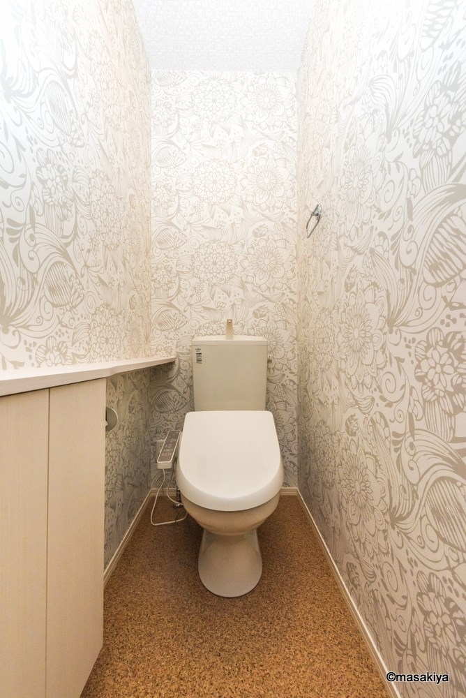 トイレ　トイレ　ウォシュレット付き