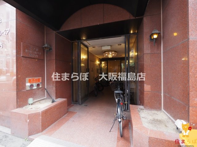 エントランス　共用部の印象も大切に