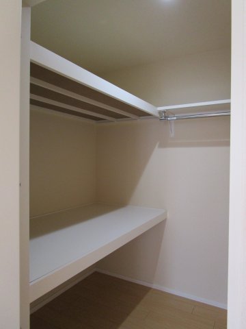 収納　★ウォークインクローゼット★