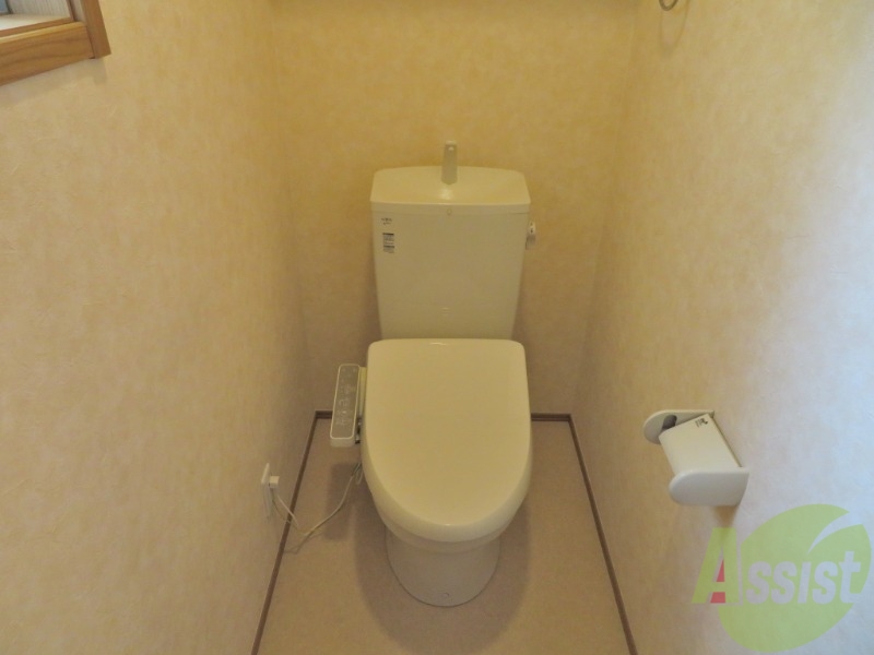 トイレ　ウォシュレット付きのトイレです。シャワートイレは日本の宝。