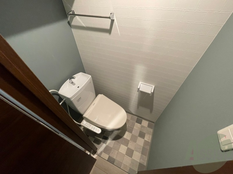 トイレ　ウォシュレット機能がついたトイレ。安心して使用できますね。