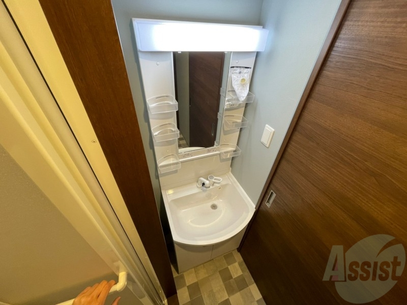 洗面設備　こちらに洗面台があります。朝の洗顔はこちらで。