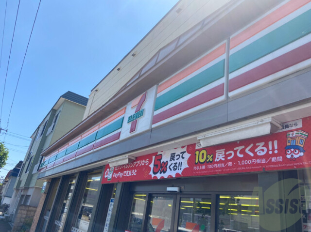 コンビニ　セブンイレブン札幌発寒南駅前店（コンビニ）まで152m