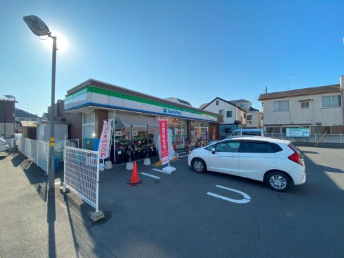 コンビニ　ファミリーマート 松戸栄町店（コンビニ）まで257m