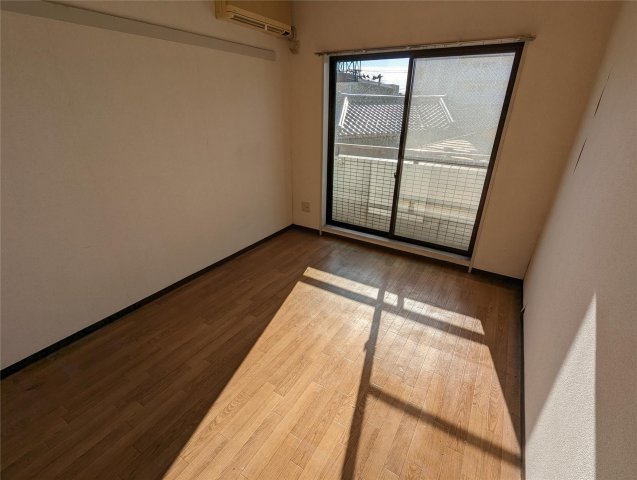 居室・リビング　別室参考写真