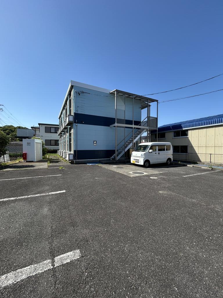 駐車場　平面駐車場あります