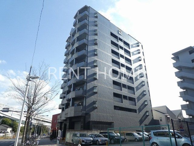 建物外観　鉄筋コンクリート造の10階建てのハイグレードマンションです。