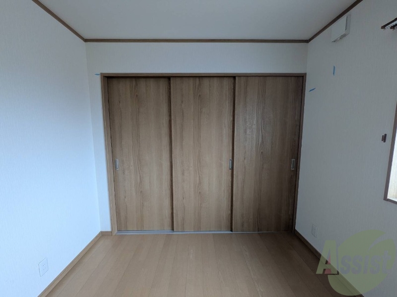 収納　収納箇所はクローゼットです。荷物はこちらにどうぞ。
