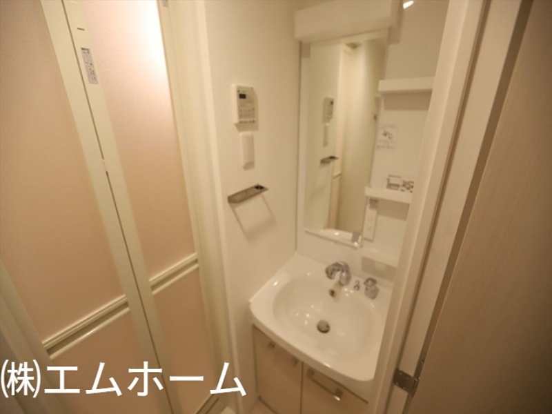洗面設備　脱衣所　独立洗面化粧台