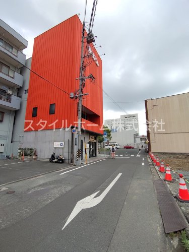 飲食店　ヤマサちくわ株式会社 西駅店（飲食店）まで575m