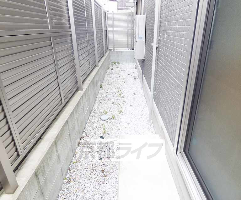 バルコニー　日当たり良好。