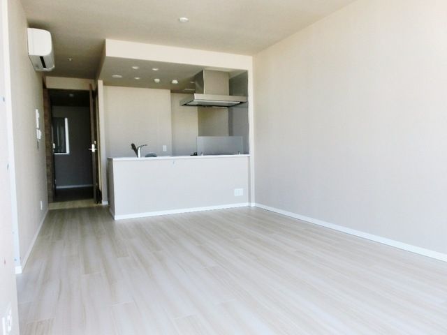 居室・リビング　★お洒落なカウンターキッチンのあるお部屋★