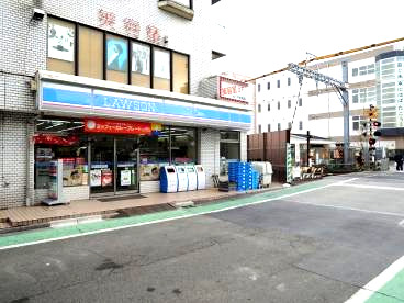 コンビニ　ローソン 東門前駅前店（コンビニ）まで473m