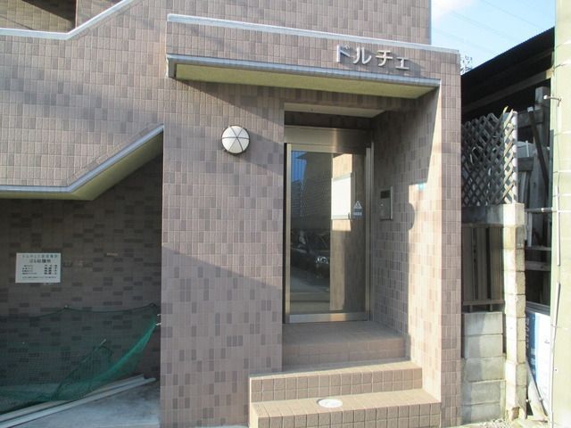 エントランス　★オートロック付のエントランスです★