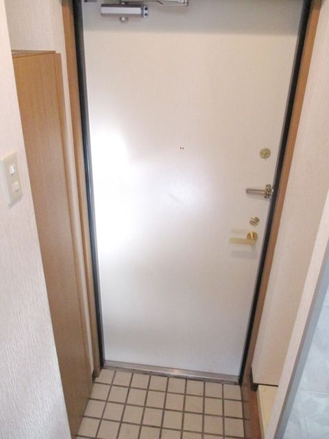 玄関　★玄関・下駄箱付です★