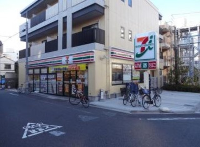コンビニ　セブンイレブン荒川東日暮里1丁目店（コンビニ）まで306m