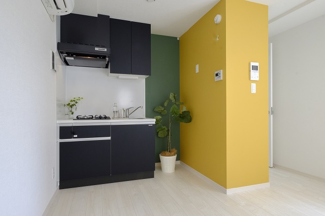 キッチン　※同建物内の別部屋参考写真です