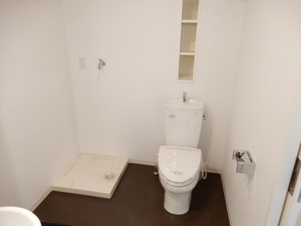 地下鉄今里筋線 新森古市駅 徒歩10分 9階建 築18年のトイレ写真